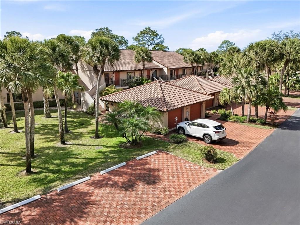 3219 Horse Carriage WAY # 303