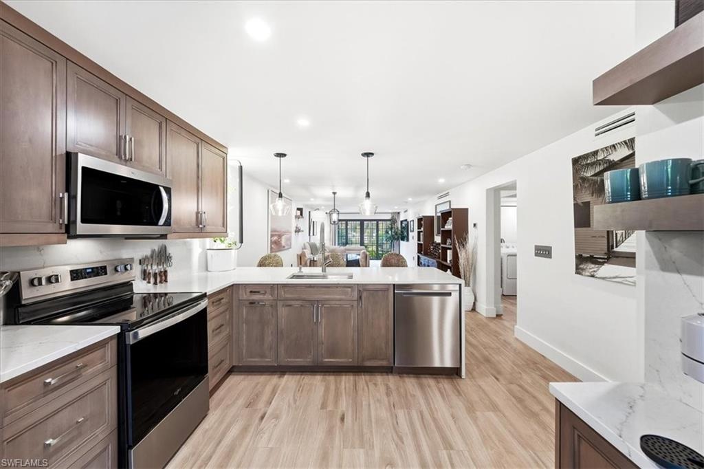 3219 Horse Carriage WAY # 303