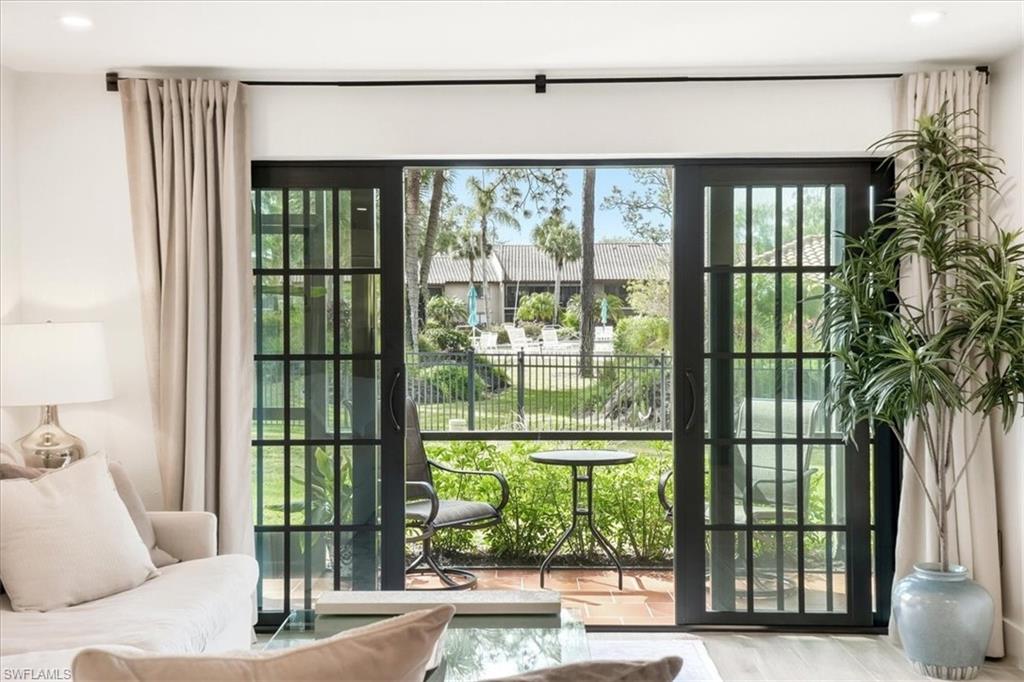 3219 Horse Carriage WAY # 303