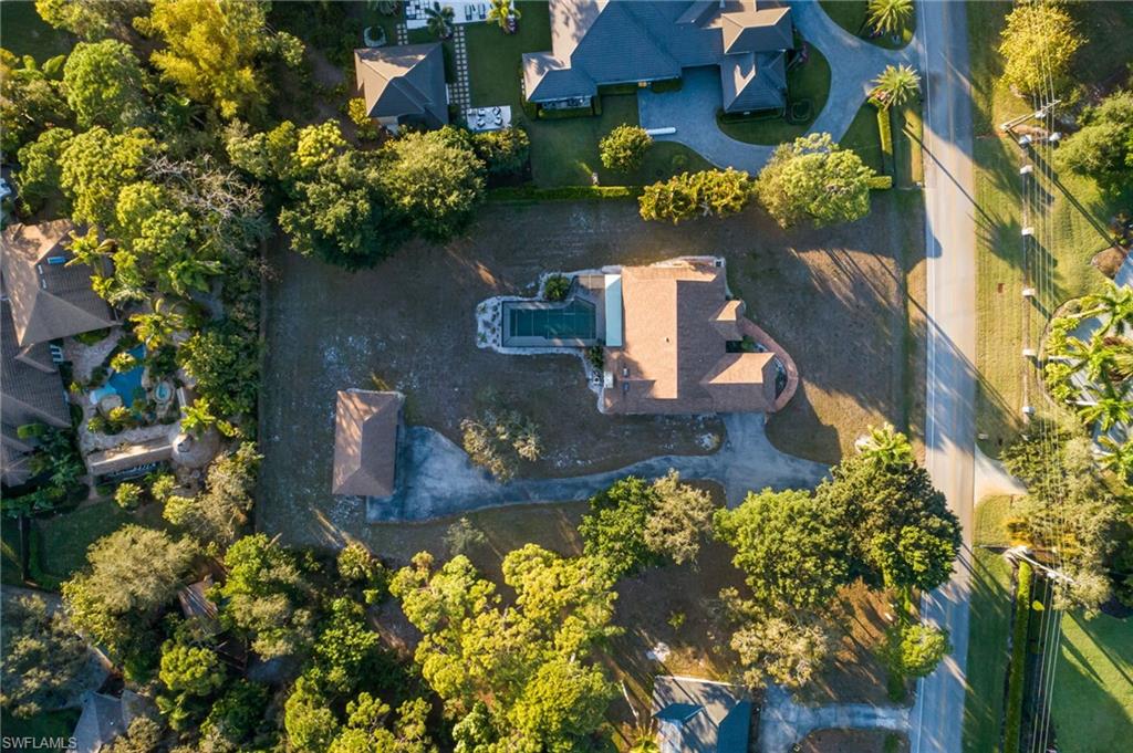 561 Ridge DR