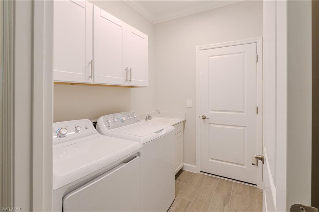21085 Verawood LOOP