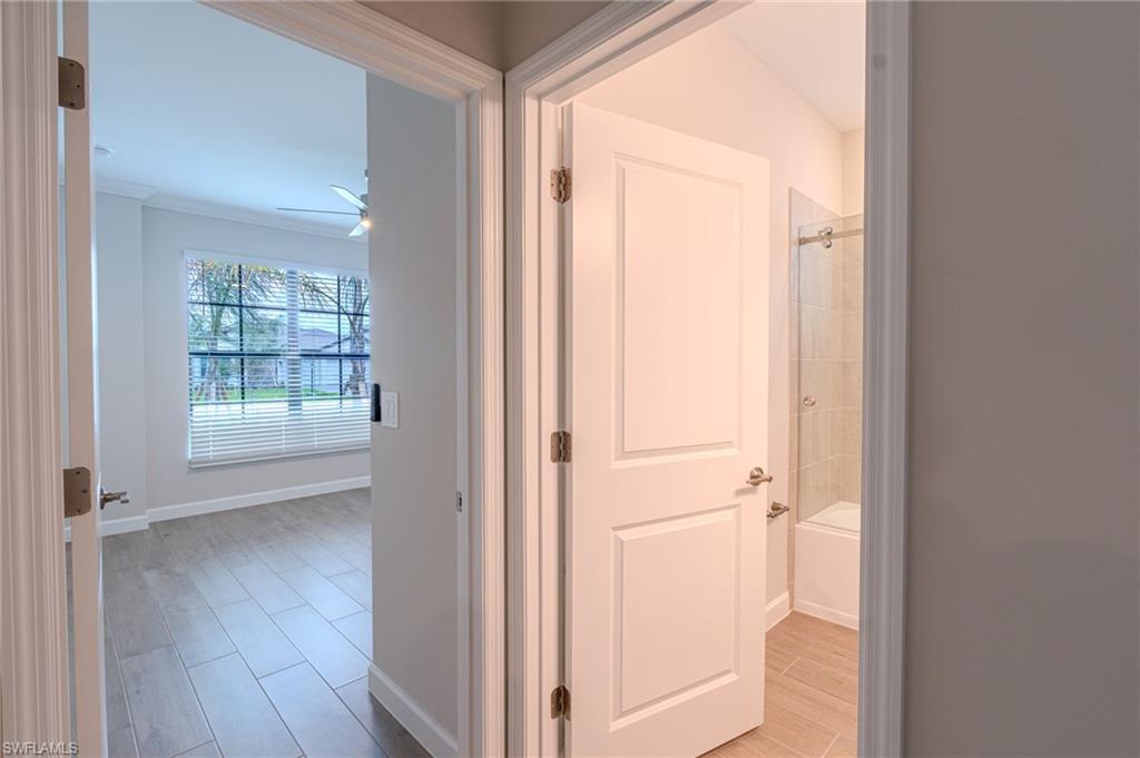 21085 Verawood LOOP