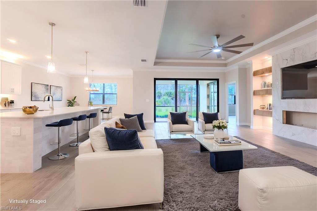 21085 Verawood LOOP