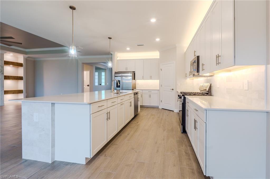 21085 Verawood LOOP