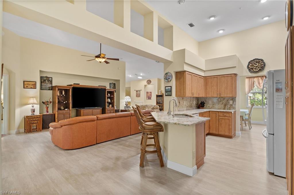 1665 Winding Oaks WAY # 202