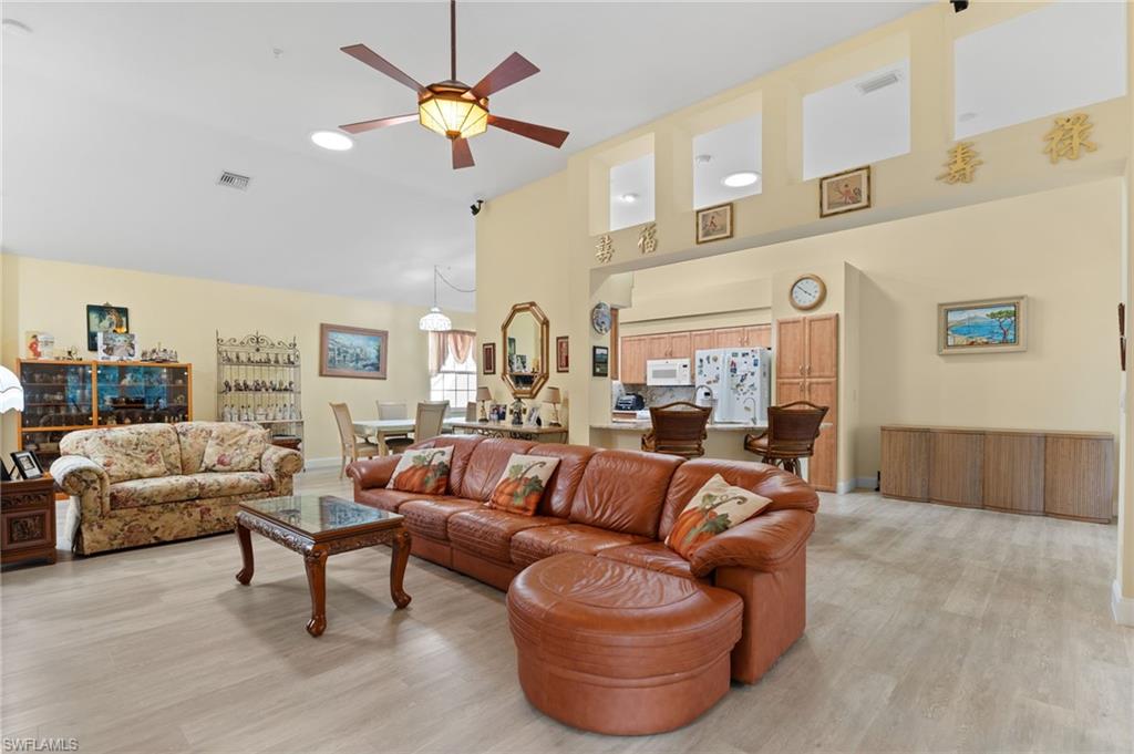1665 Winding Oaks WAY # 202
