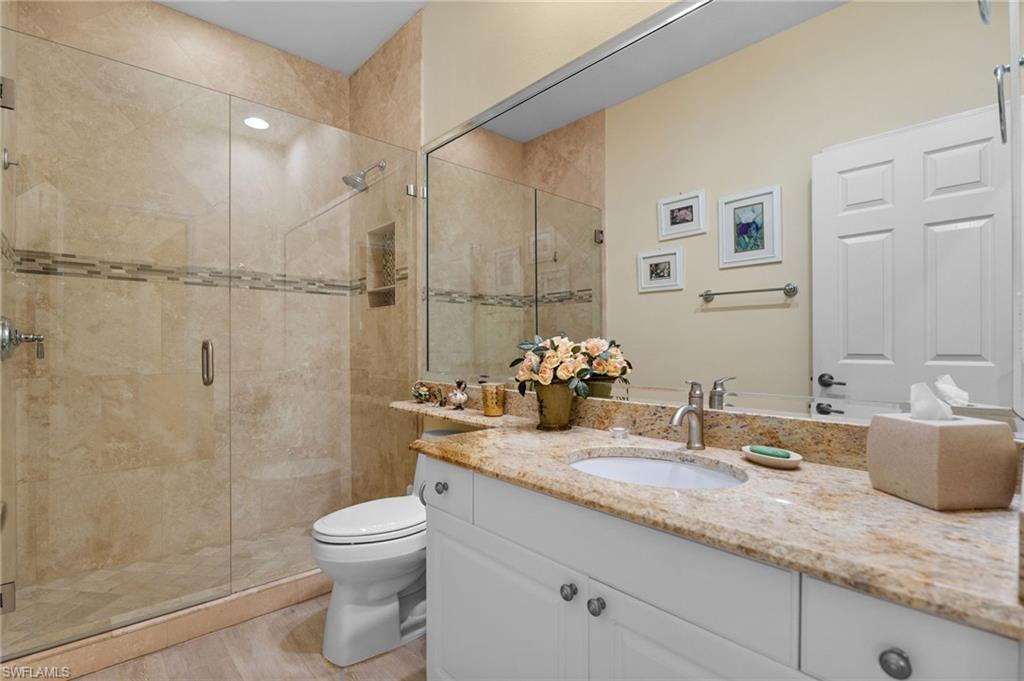 1665 Winding Oaks WAY # 202