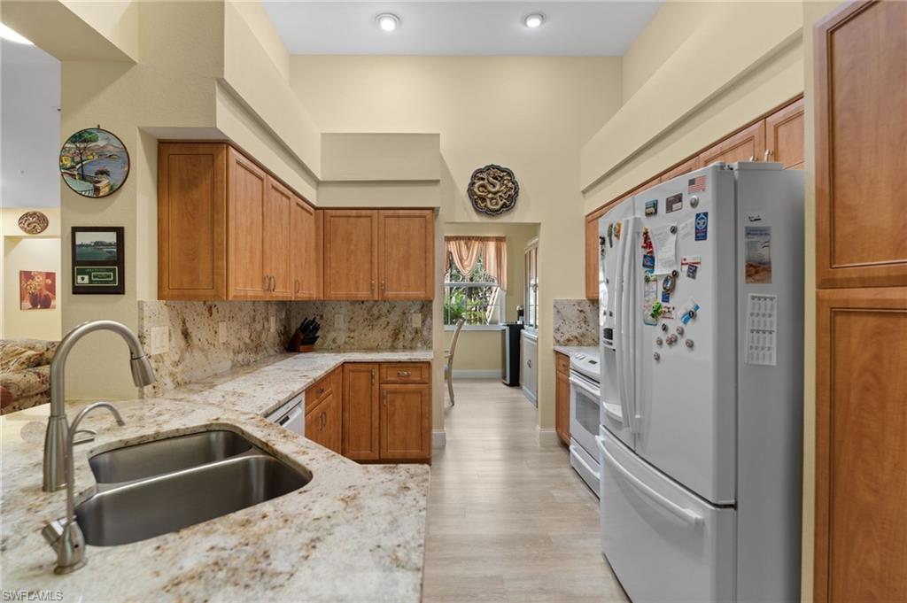 1665 Winding Oaks WAY # 202