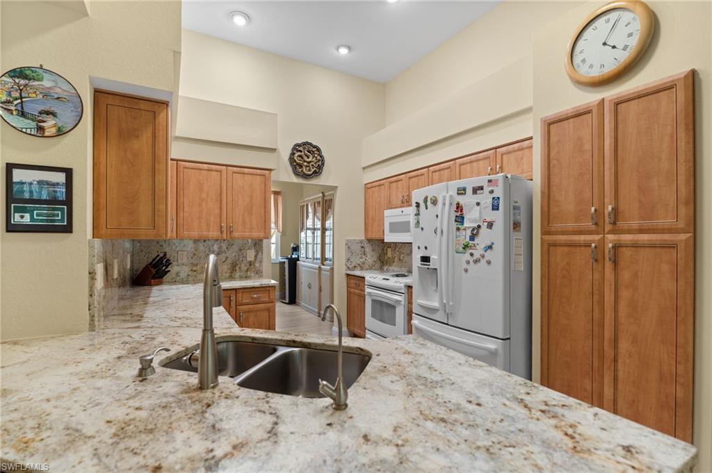 1665 Winding Oaks WAY # 202