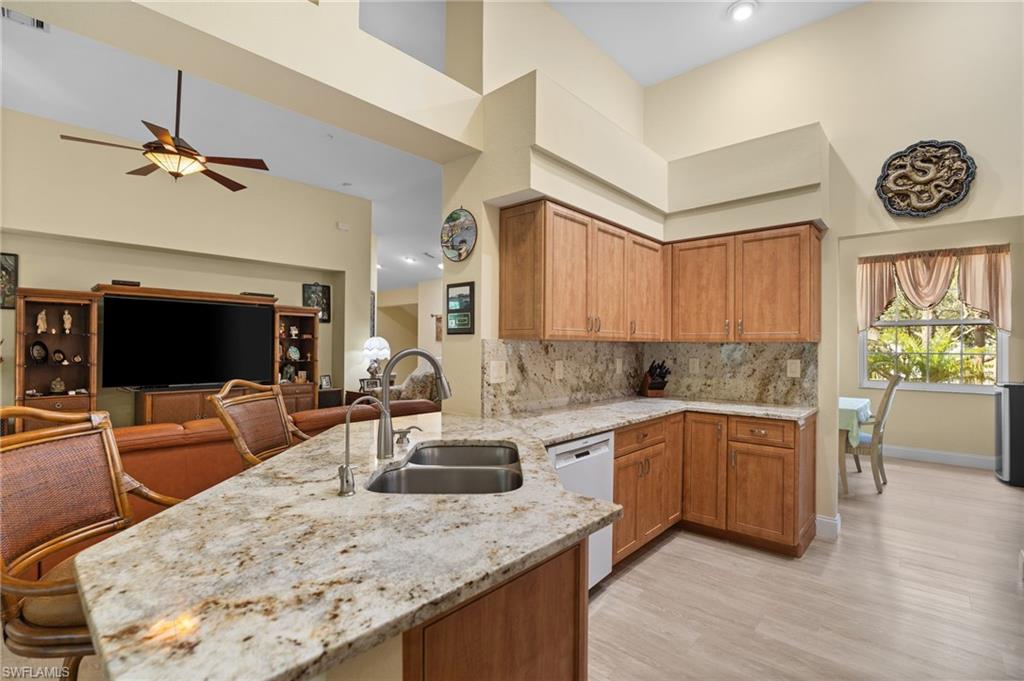 1665 Winding Oaks WAY # 202