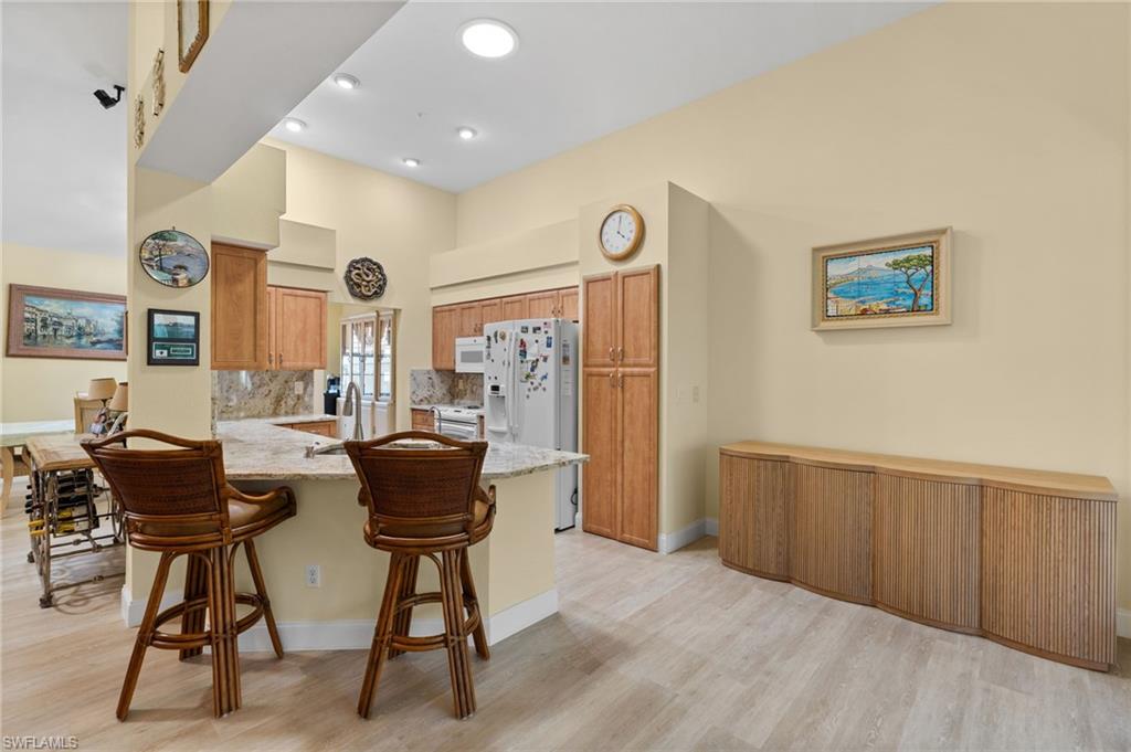 1665 Winding Oaks WAY # 202