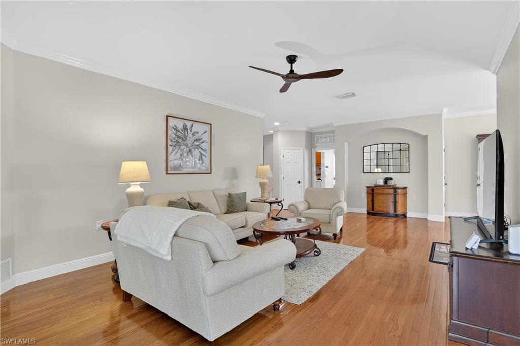 3913 Forest Glen BLVD # 201