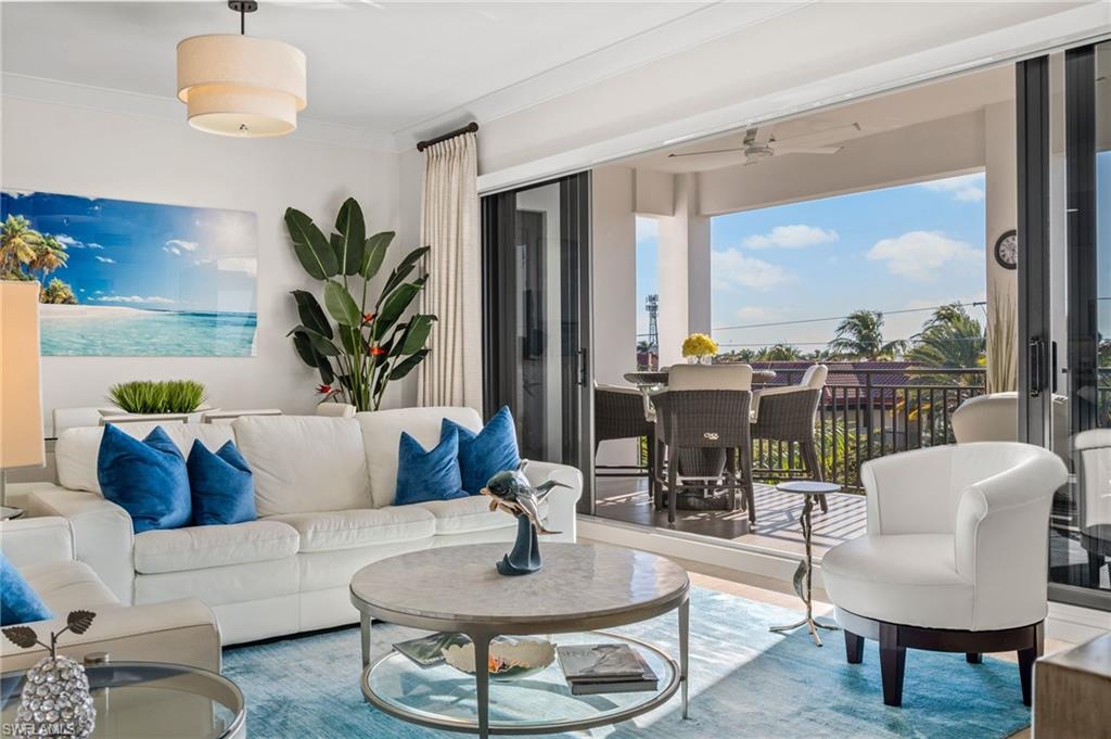 1035 3rd AVE S # 407