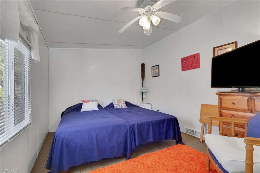 143 Moorhead MNR # 143