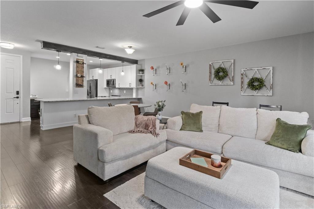 17565 Cherry Ridge LN