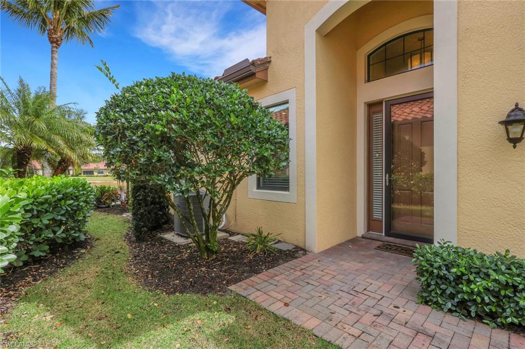 9524 Isla Bella CIR