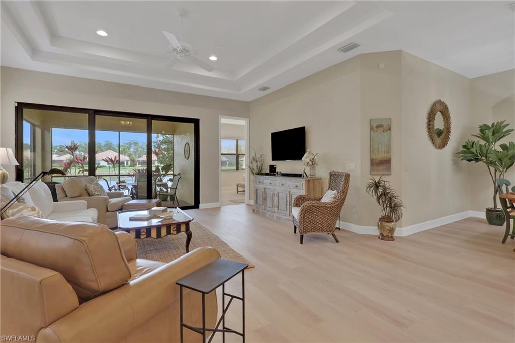9524 Isla Bella CIR