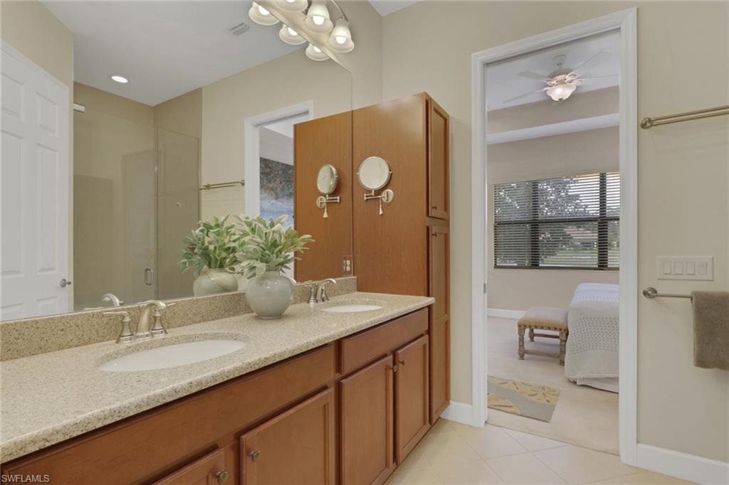 9524 Isla Bella CIR