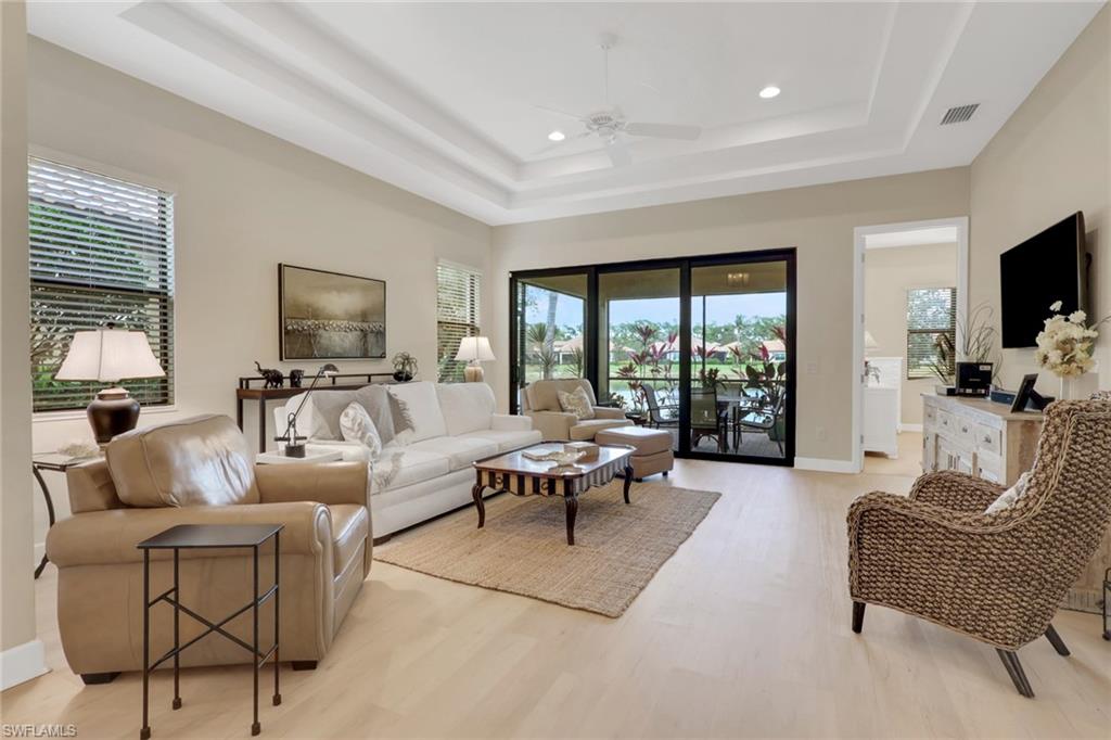 9524 Isla Bella CIR