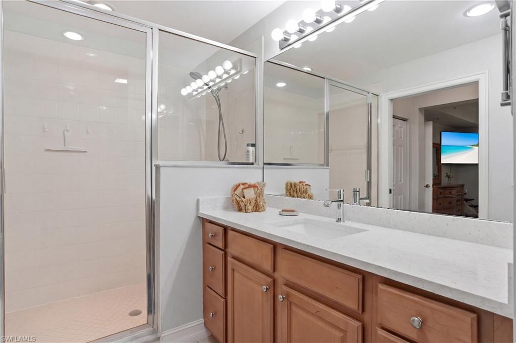 1882 TARPON BAY DR S 105