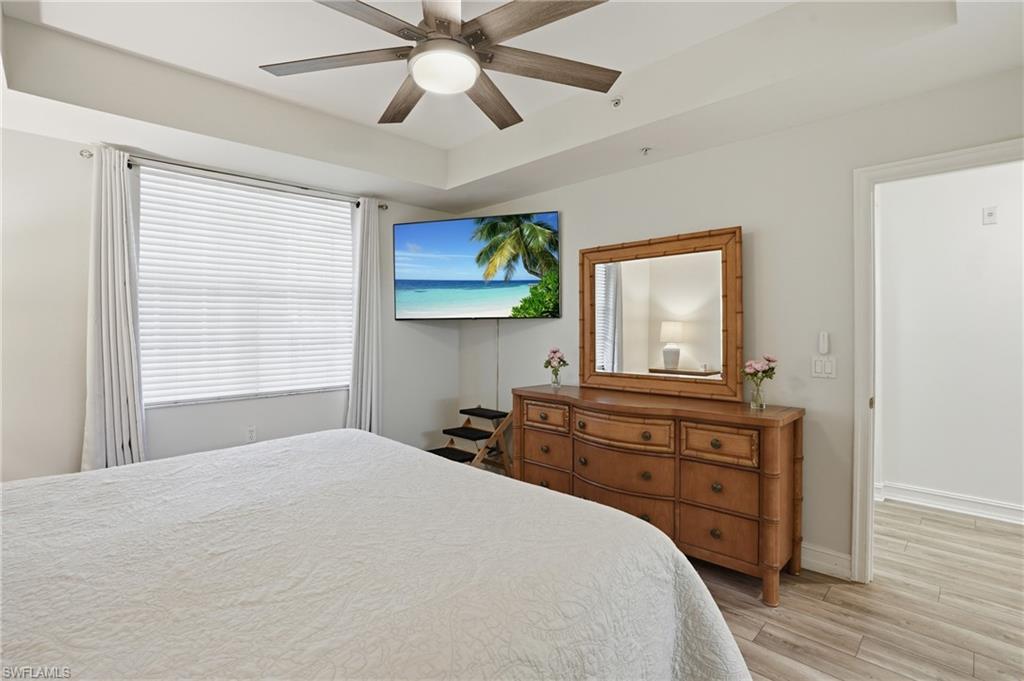 1882 TARPON BAY DR S 105