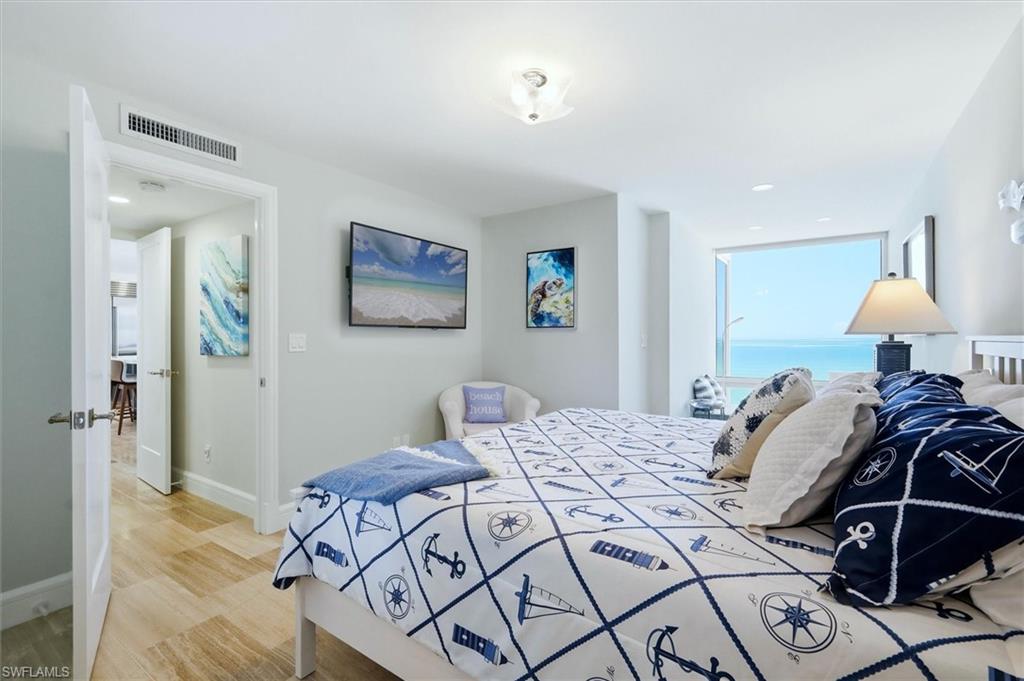 2425 Gulf Of Mexico DR 6D