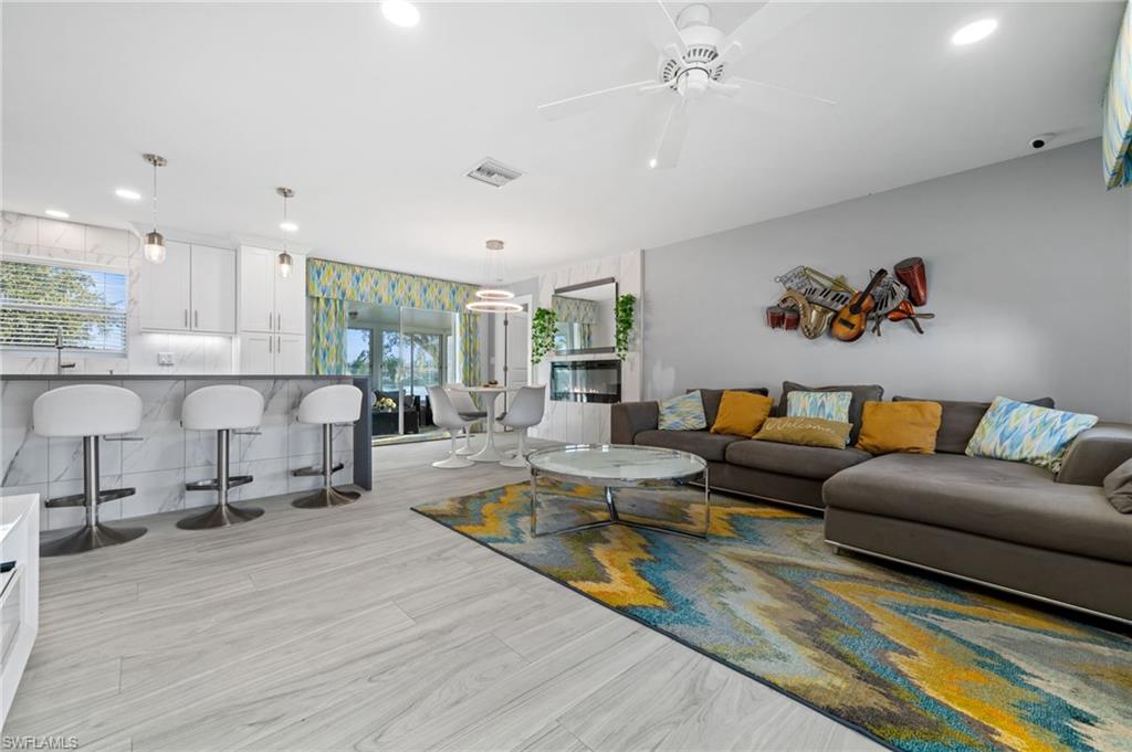 9757 Deerfoot DR