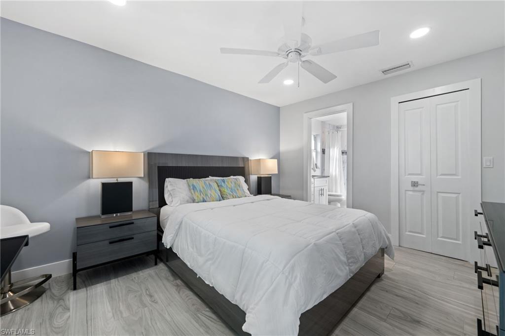 9757 Deerfoot DR