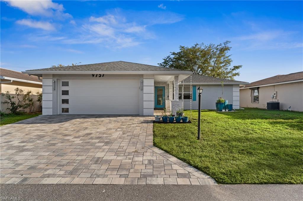 9757 Deerfoot DR