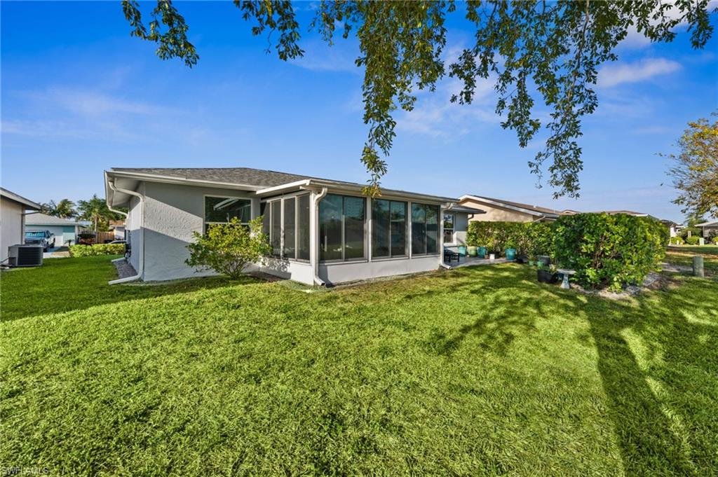 9757 Deerfoot DR