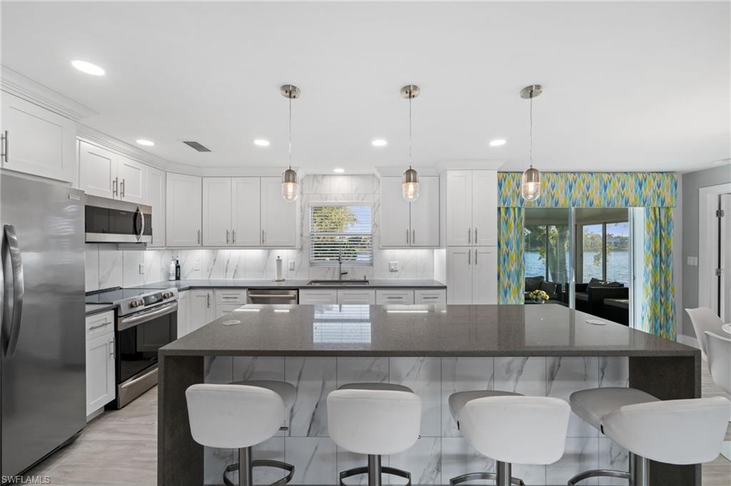 9757 Deerfoot DR