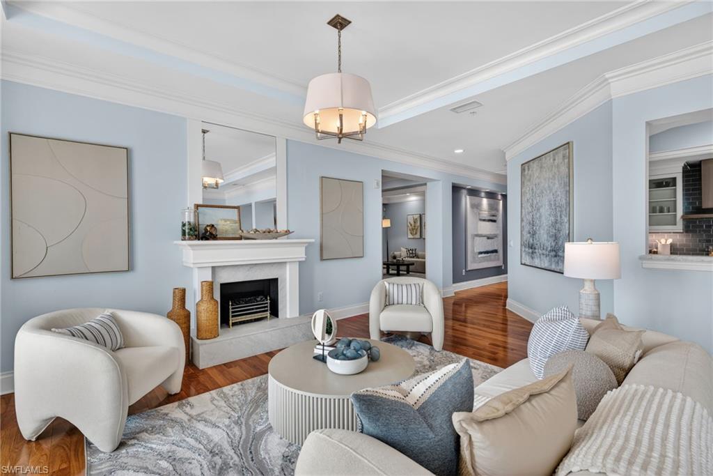 625 5th AVE S PH-302