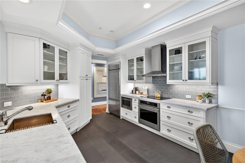 625 5th AVE S PH-302