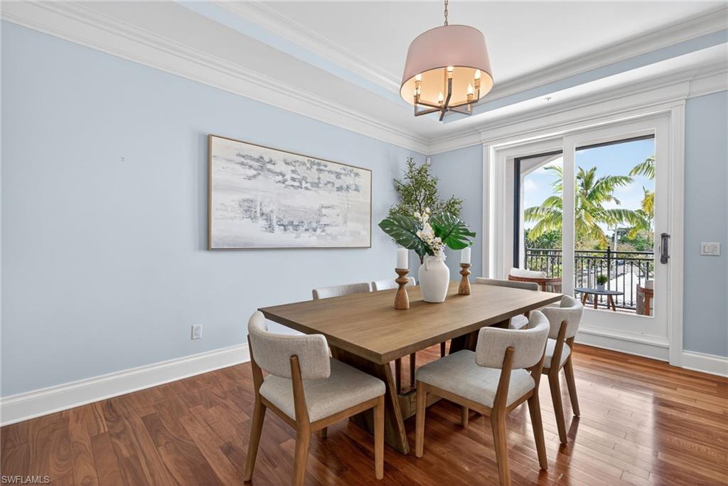 625 5th AVE S PH-302