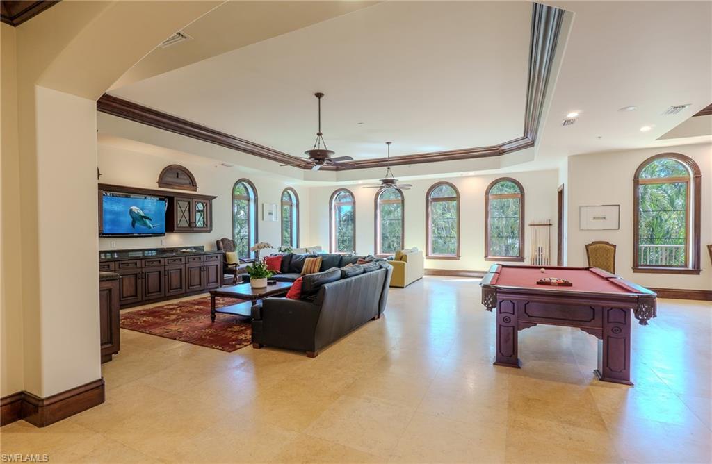 200 Golf DR
