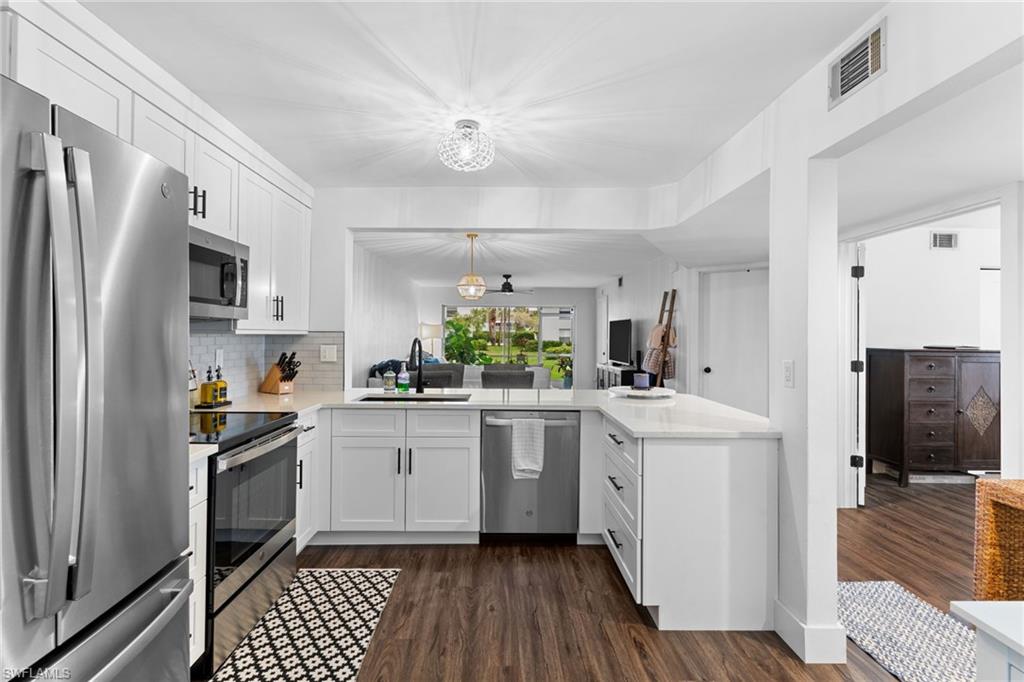 1336 Churchill CIR K104