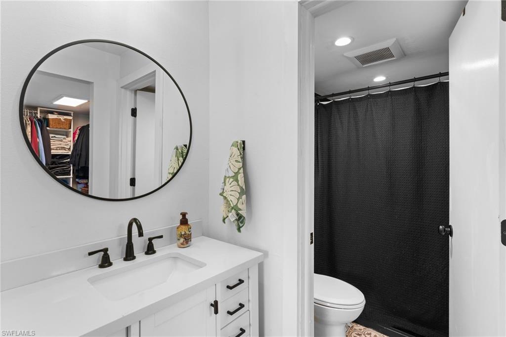 1336 Churchill CIR K104