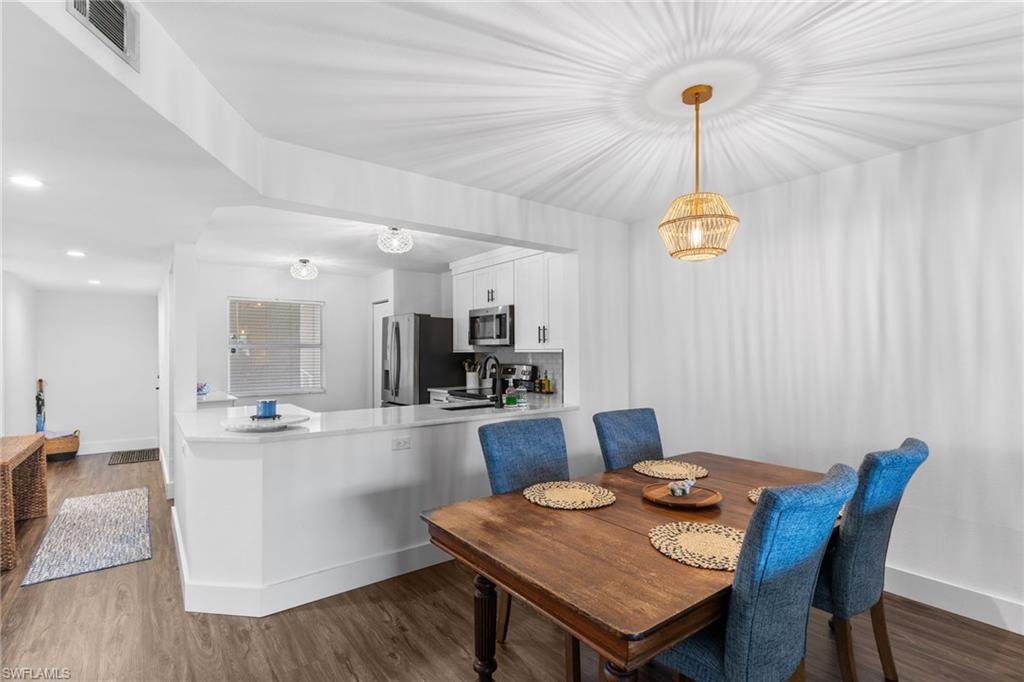 1336 Churchill CIR K104