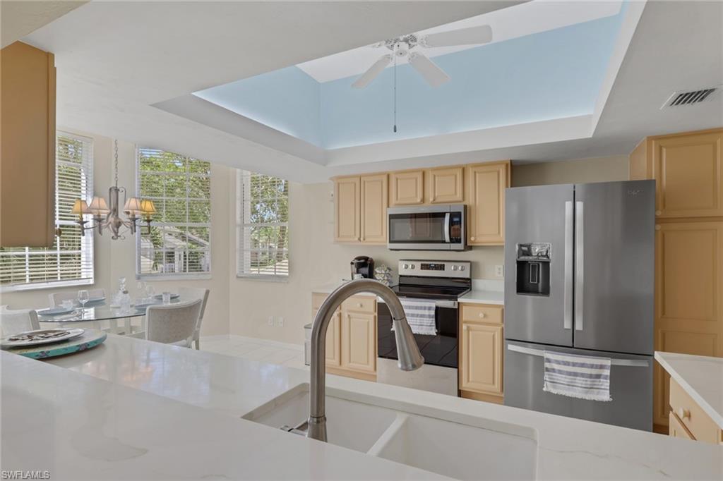 15116 Royal Fern CT B200