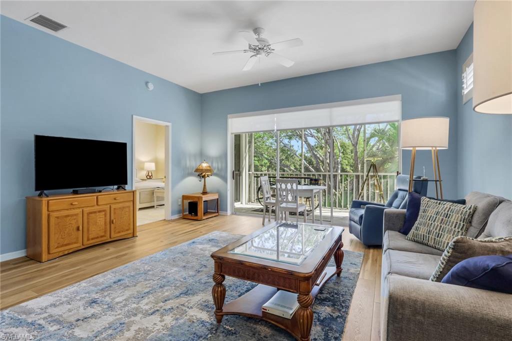 15116 Royal Fern CT B200