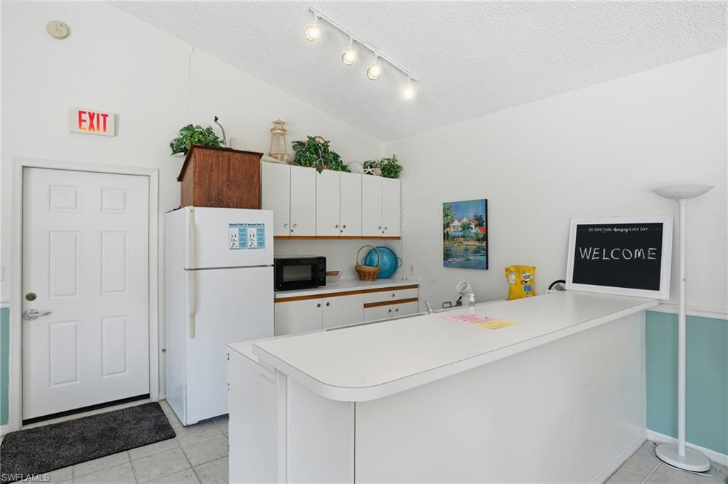 141 Wading Bird CIR G102