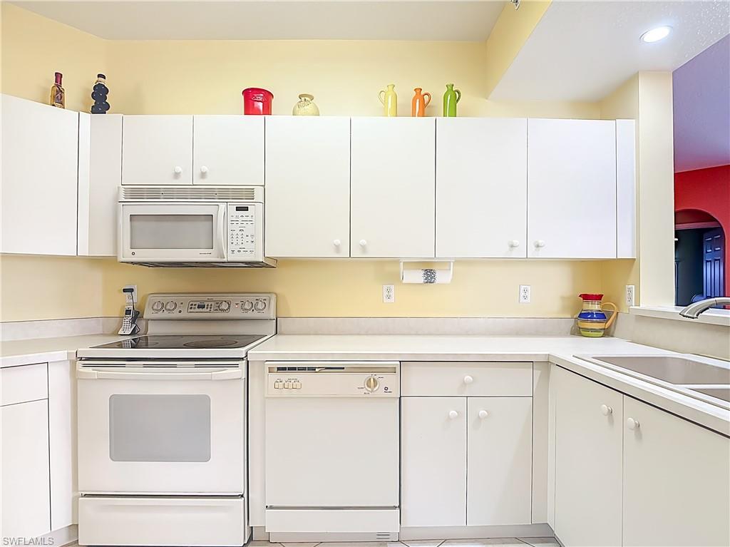 6930 Huntington Lakes CIR 104