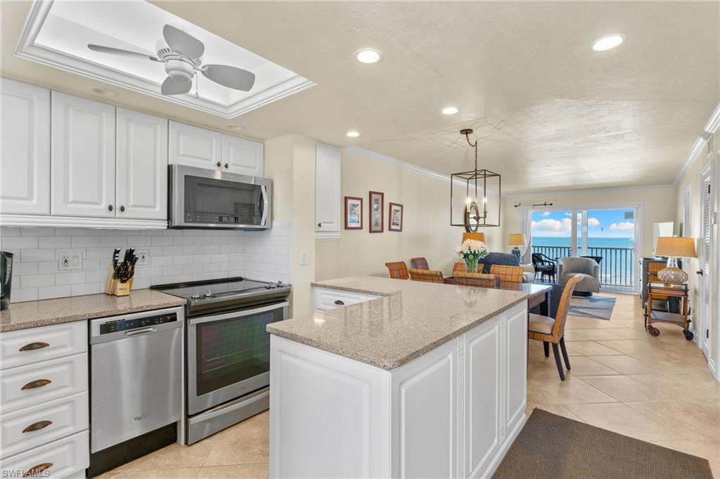 5000 ESTERO BLVD 305