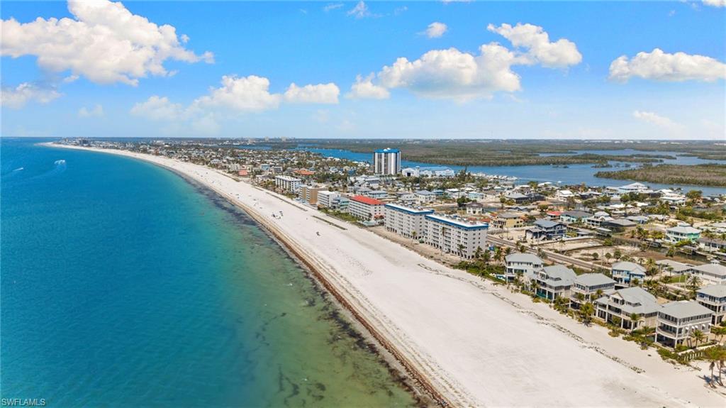 5000 ESTERO BLVD 305