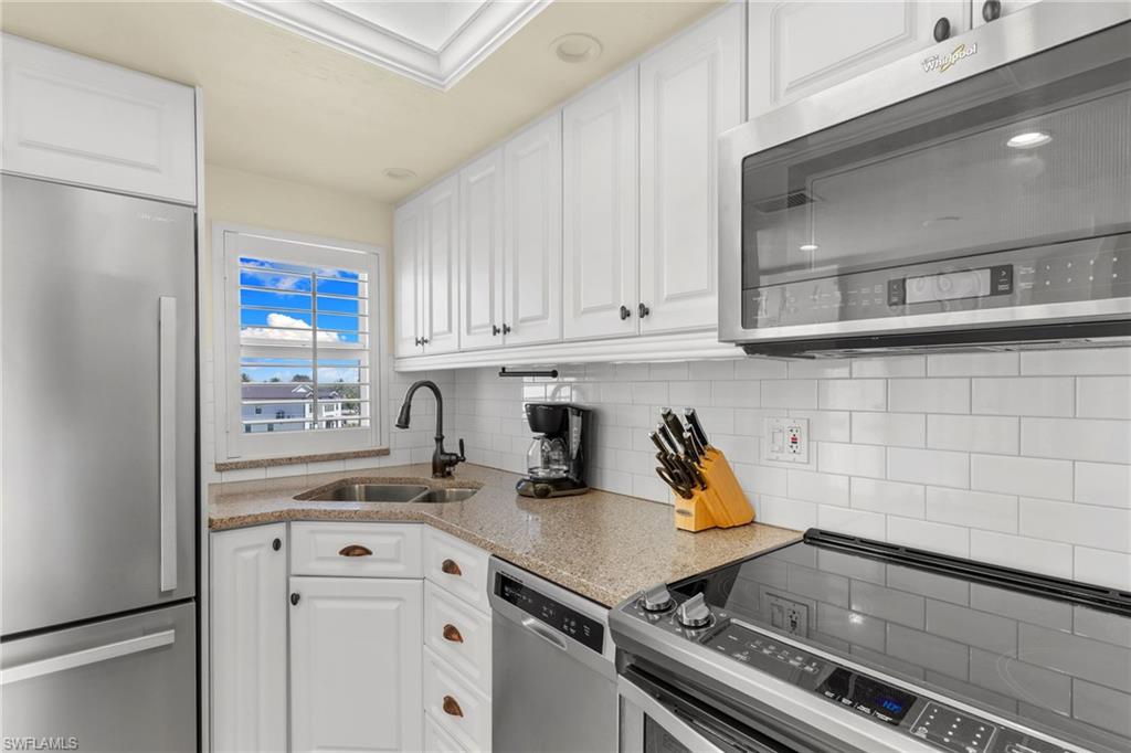 5000 ESTERO BLVD 305