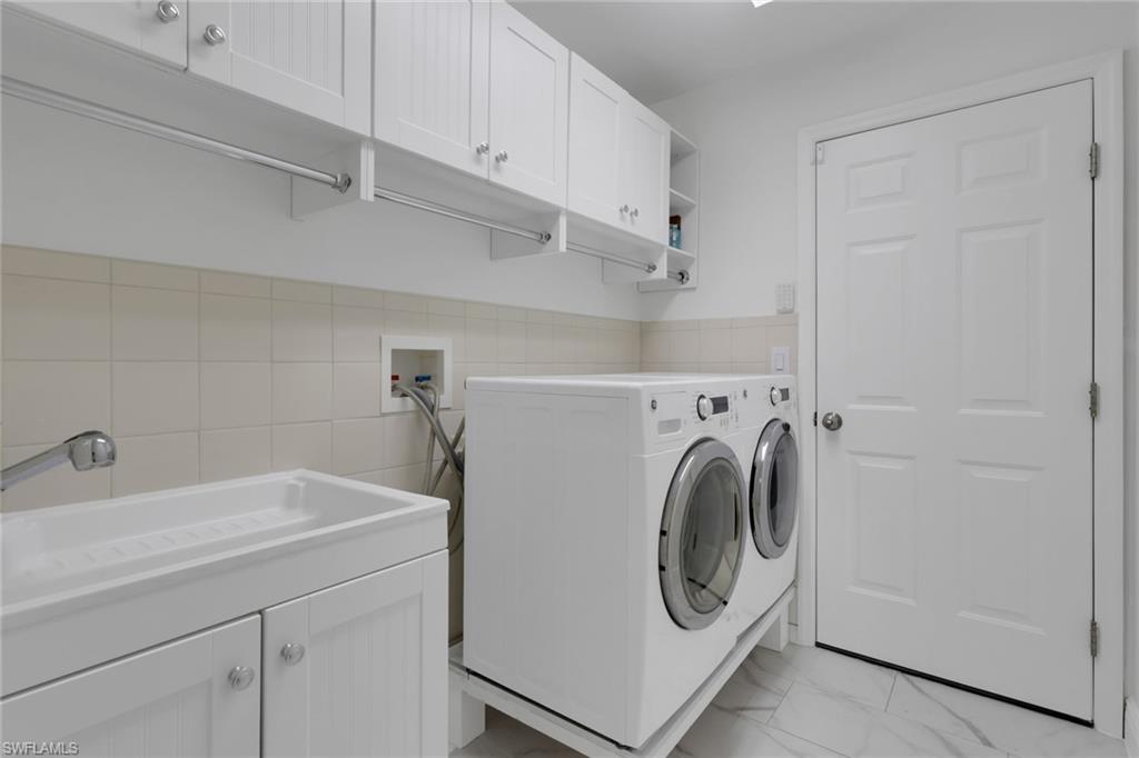 8995 Lely Island CIR