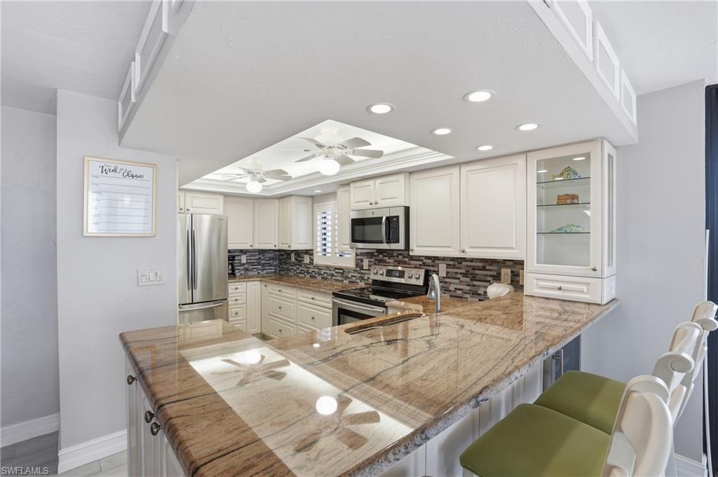 26131 Hickory BLVD 4D