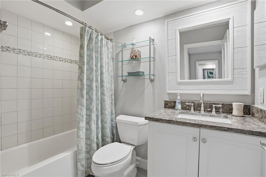 26131 Hickory BLVD 4D