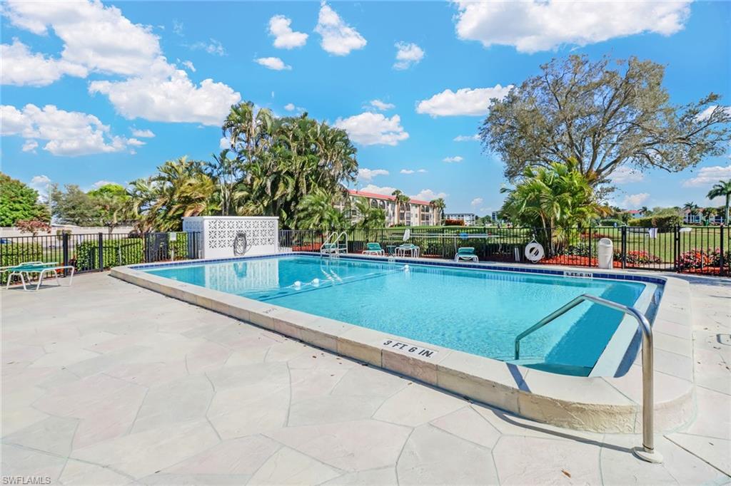 5 High Point CIR W 211