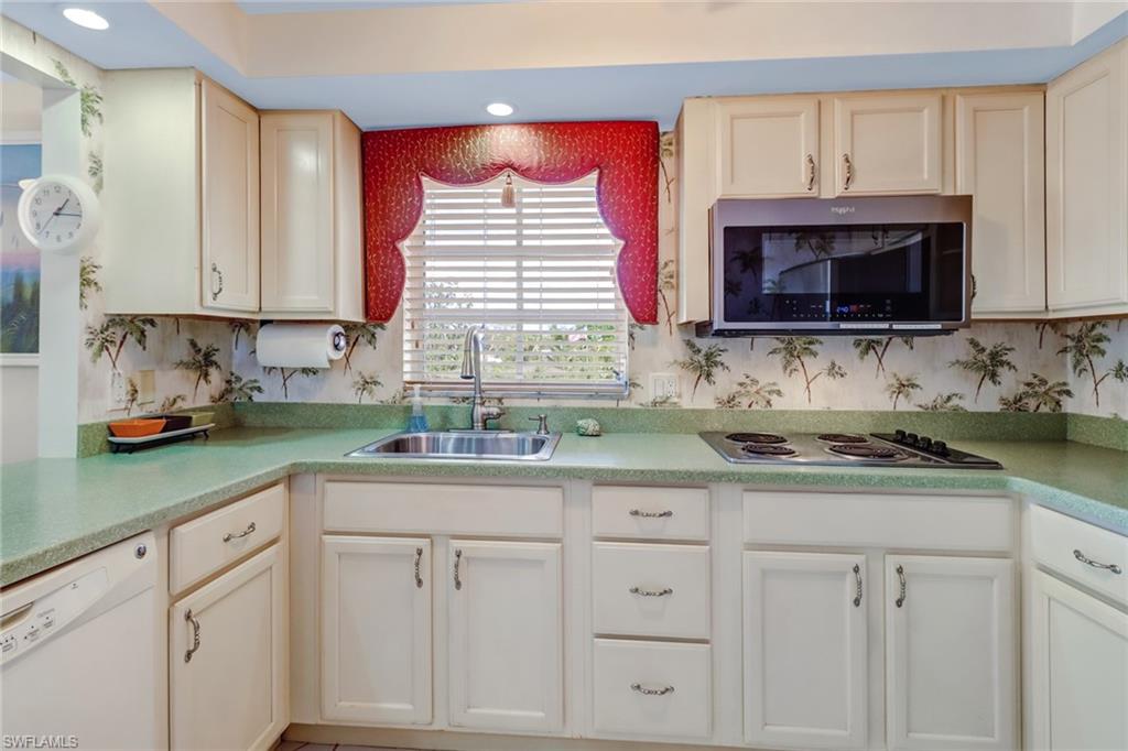 5 High Point CIR W 211